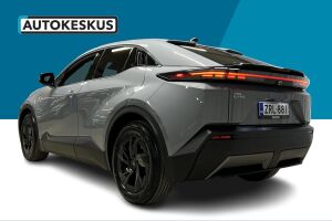 Toyota C-HR+ esikatselu 6