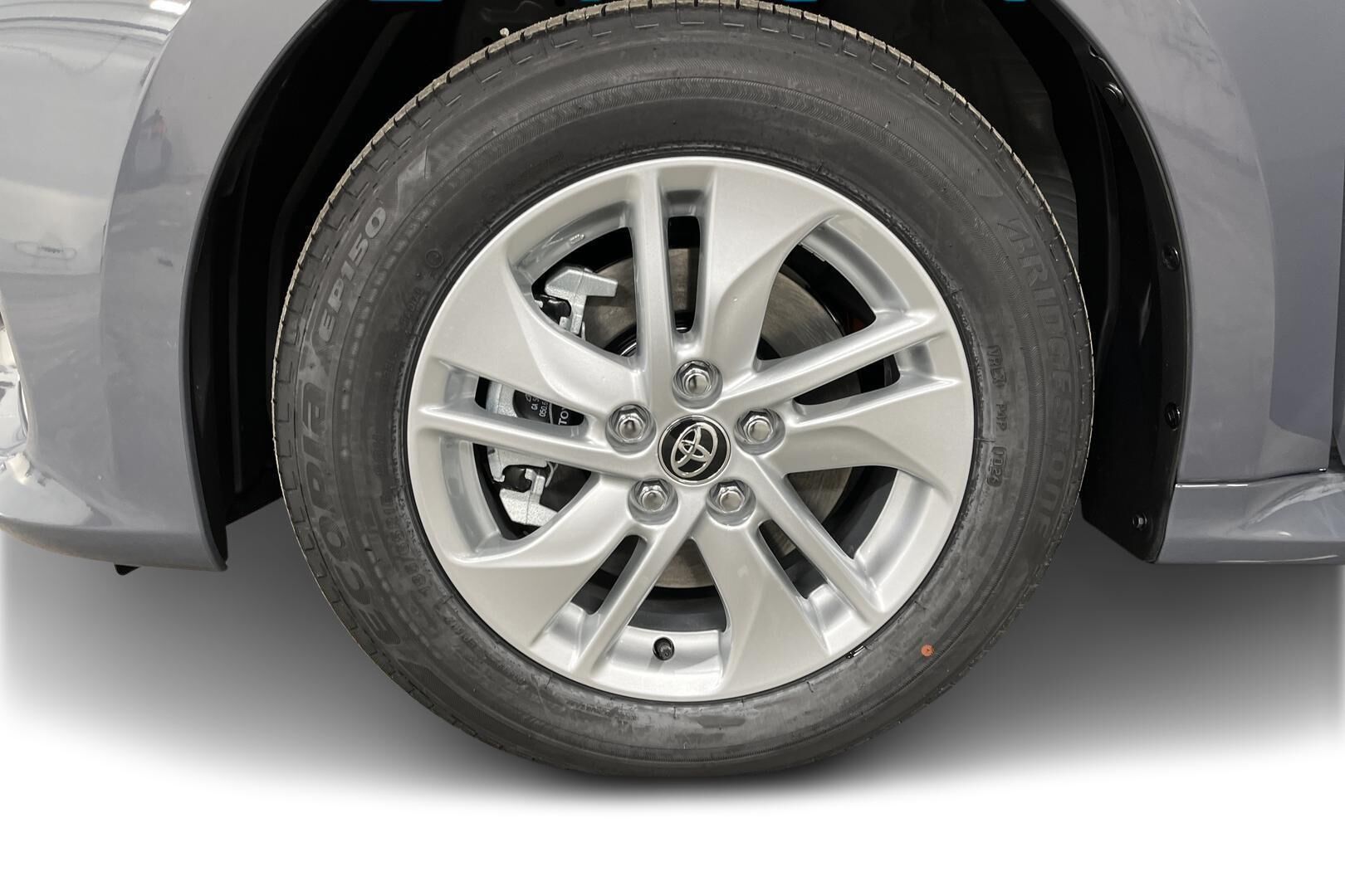 Toyota Yaris iso kuva 12