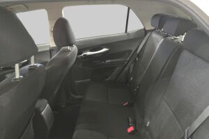 Toyota Auris esikatselu 10