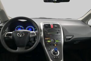 Toyota Auris esikatselu 11