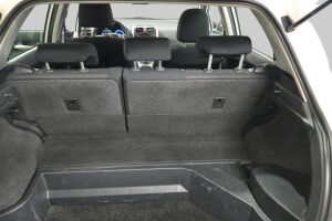 Toyota Auris esikatselu 12