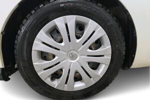 Toyota Auris esikatselu 13