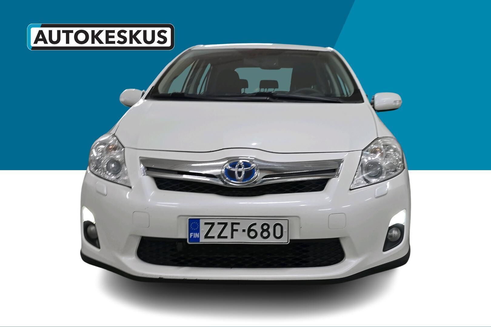 Toyota Auris iso kuva 2